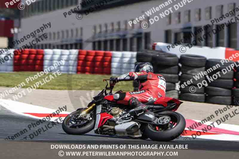 cadwell no limits trackday;cadwell park;cadwell park photographs;cadwell trackday photographs;enduro digital images;event digital images;eventdigitalimages;navarra;no limits trackdays;peter wileman photography;racing digital images;trackday digital images;trackday photos